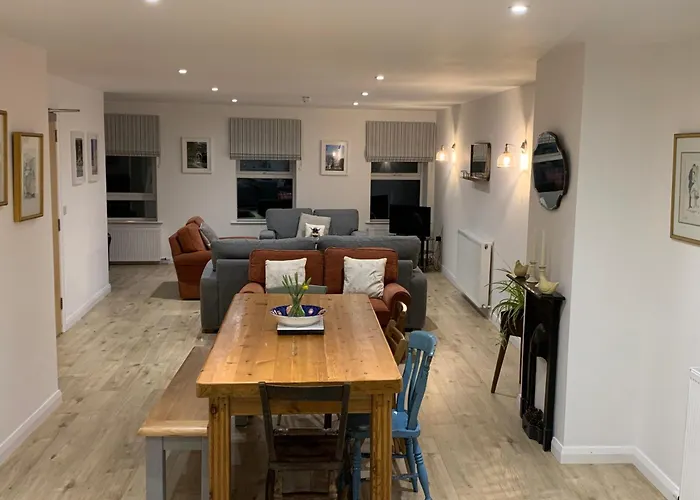 Island Town Apartment